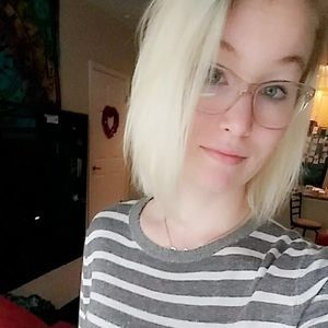 Meet your Posher, Melissa